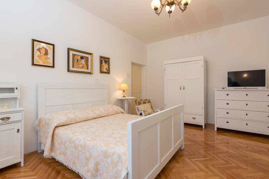 Apartments Coce Trogir Extérieur photo
