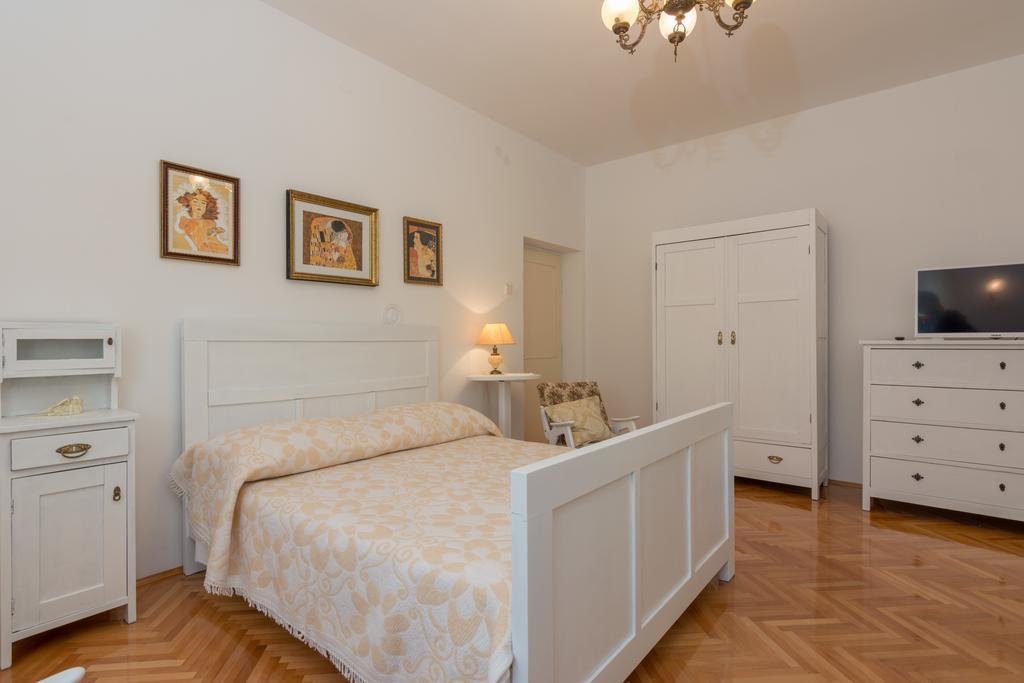 Apartments Coce Trogir Extérieur photo