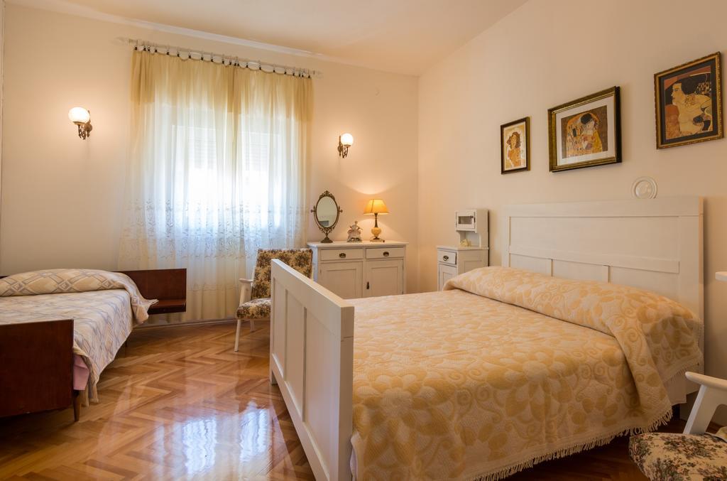 Apartments Coce Trogir Extérieur photo