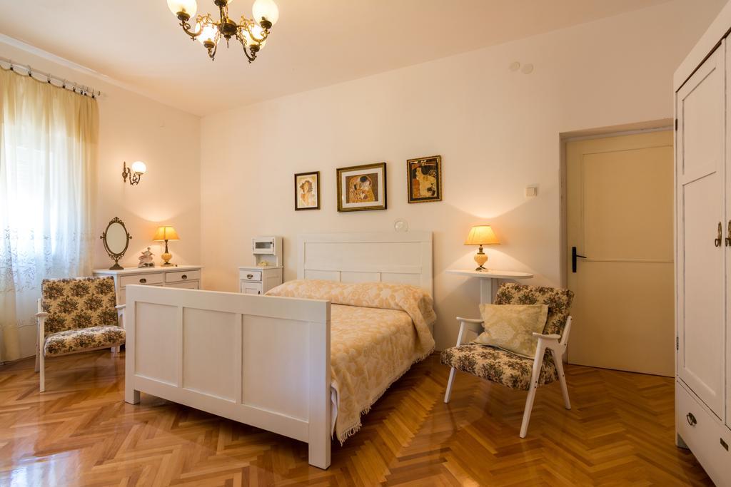Apartments Coce Trogir Extérieur photo