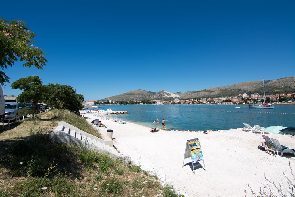 Apartments Coce Trogir Extérieur photo