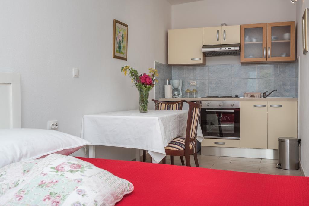 Apartments Coce Trogir Extérieur photo
