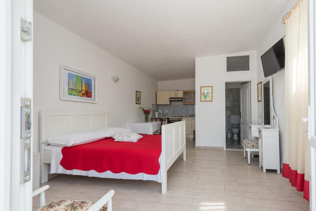 Apartments Coce Trogir Extérieur photo