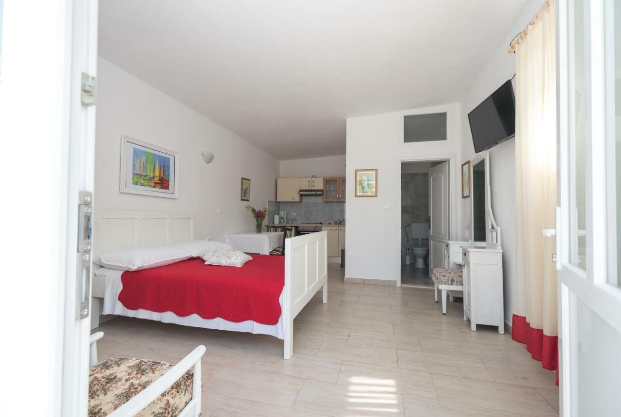 Apartments Coce Trogir Extérieur photo
